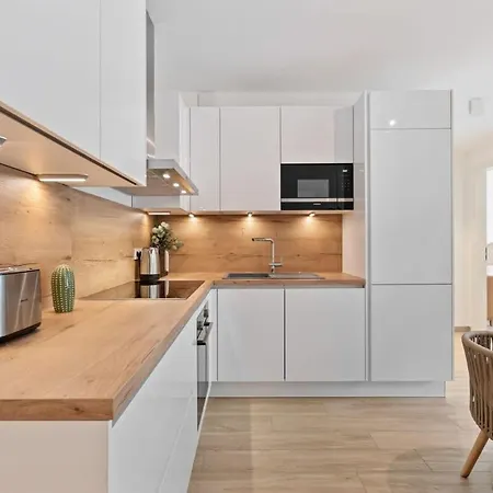 Modern 1br Apt With Balcony Near City Center 아파트 룩셈부르크